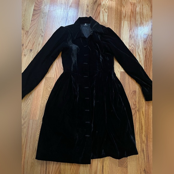 Velvet coat - Picture 1 of 2